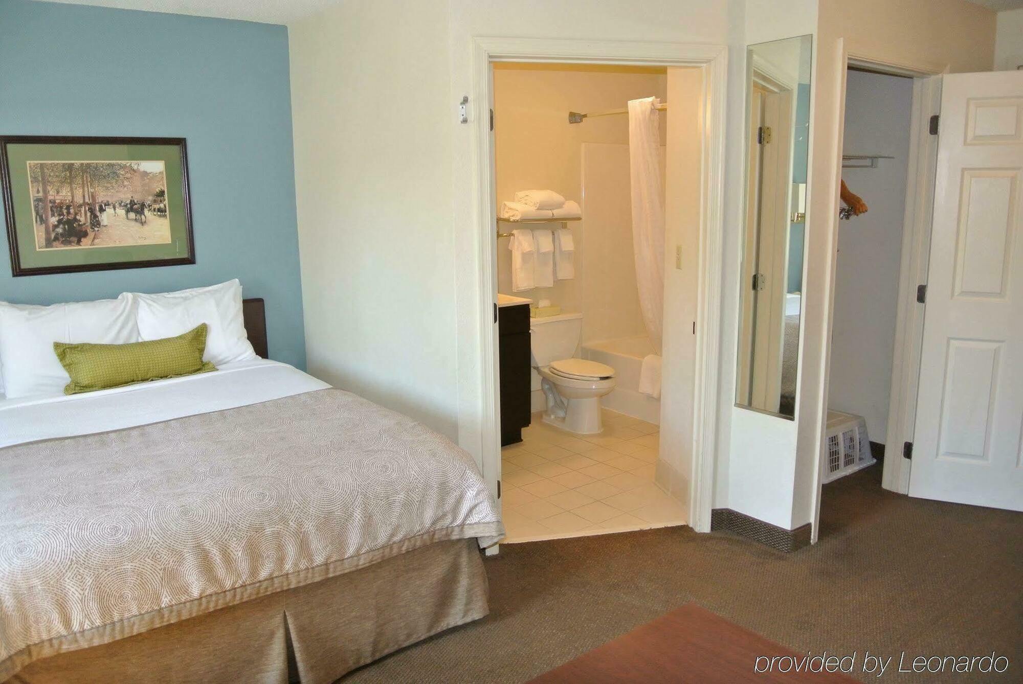 Candlewood Suites Washington-Fairfax By Ihg Zewnętrze zdjęcie