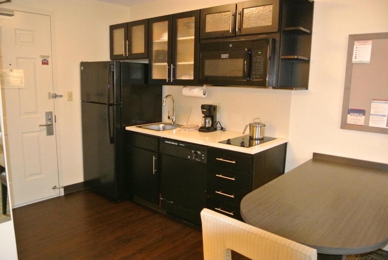 Candlewood Suites Washington-Fairfax By Ihg Zewnętrze zdjęcie