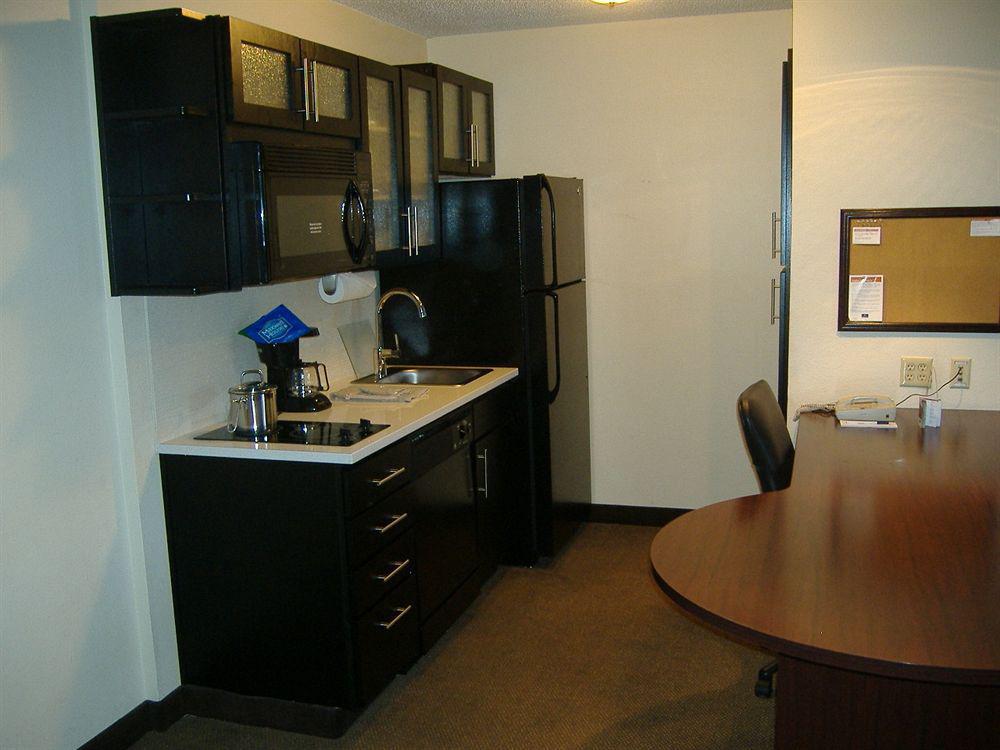 Candlewood Suites Washington-Fairfax By Ihg Zewnętrze zdjęcie